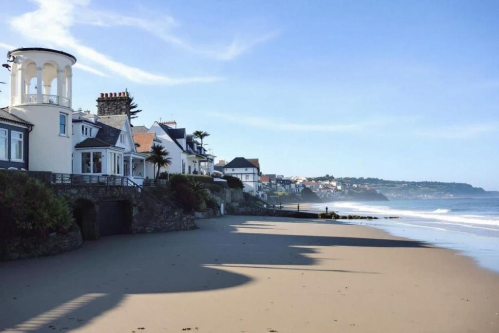 Moins bondée que Biarritz, plus chic que Saint-Jean-de-Luz : cette station basque se démarque