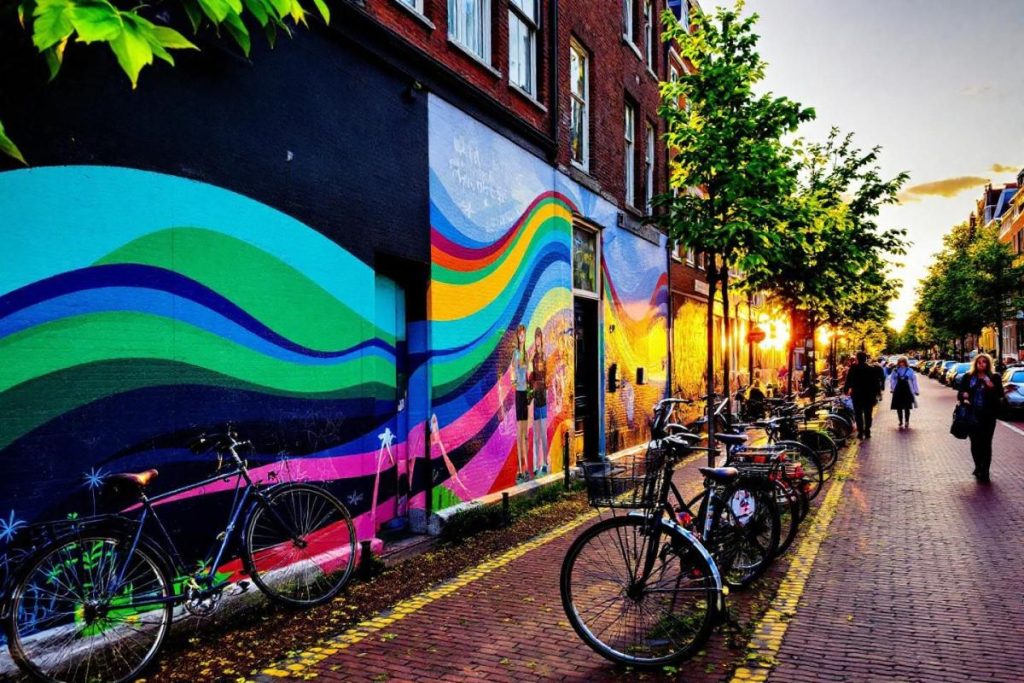 Moins électrique qu’Amsterdam, plus artistique que Rotterdam : cette ville néerlandaise attire une nouvelle génération de curieux