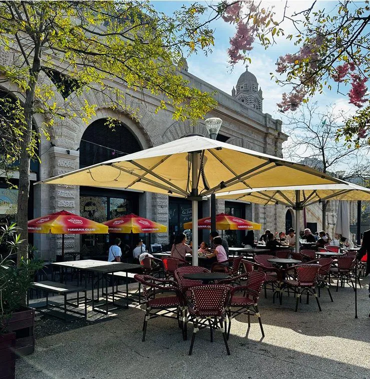 Absolem, bar à Marseille